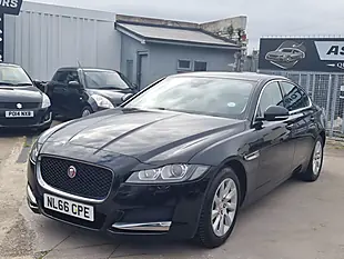 Used 2016 Jaguar Xf Prestige Black - Interior and Exterior details 3