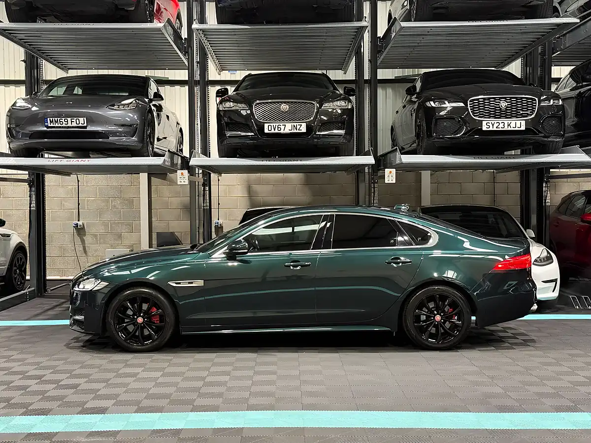Used 2016 Jaguar Xf R-Sport Green - Interior and Exterior details 6
