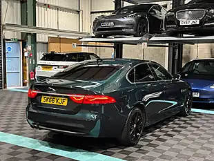 Used 2016 Jaguar Xf R-Sport Green - Interior and Exterior details 9