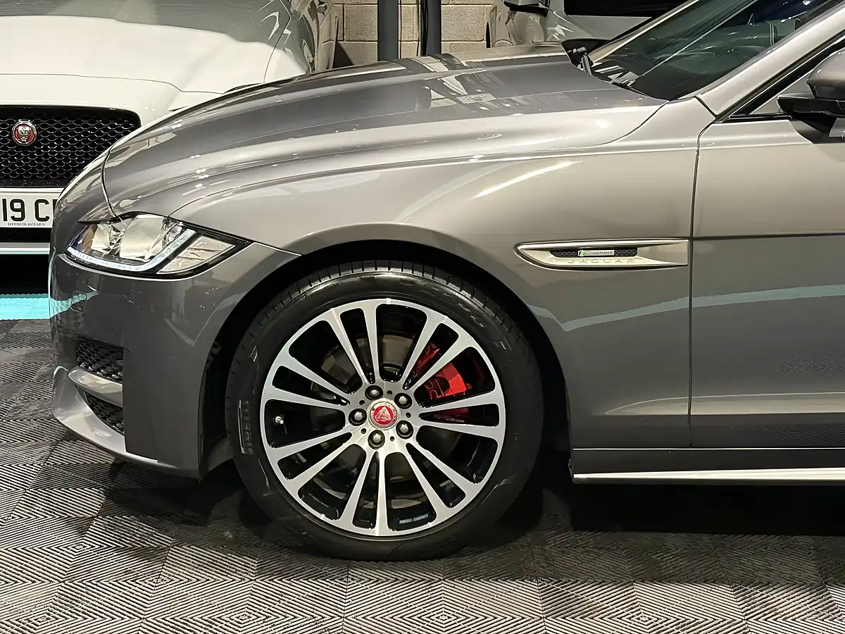 Used 2016 Jaguar Xf R-Sport Grey - Interior and Exterior details 14