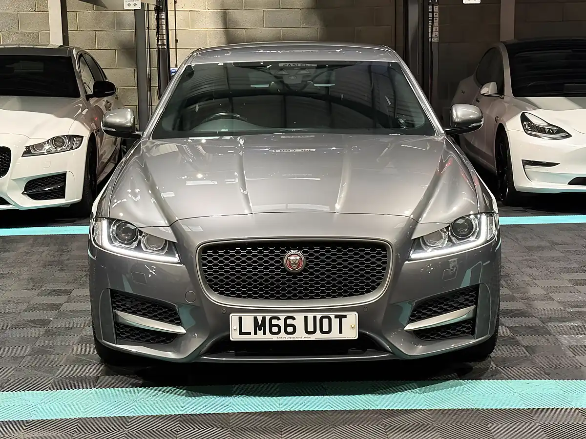 Used 2016 Jaguar Xf R-Sport Grey - Interior and Exterior details 4