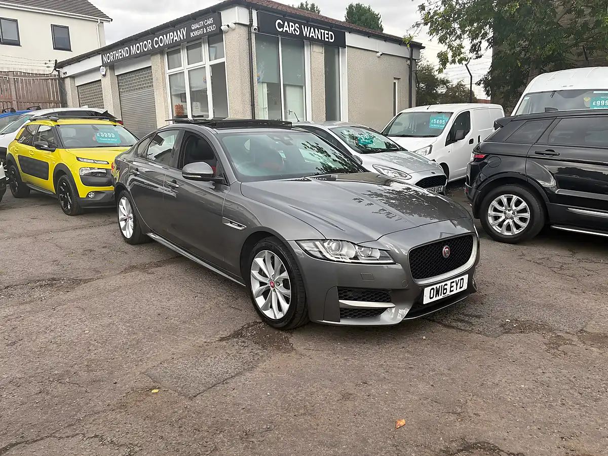 Used 2016 Jaguar Xf R-Sport Grey - Front View