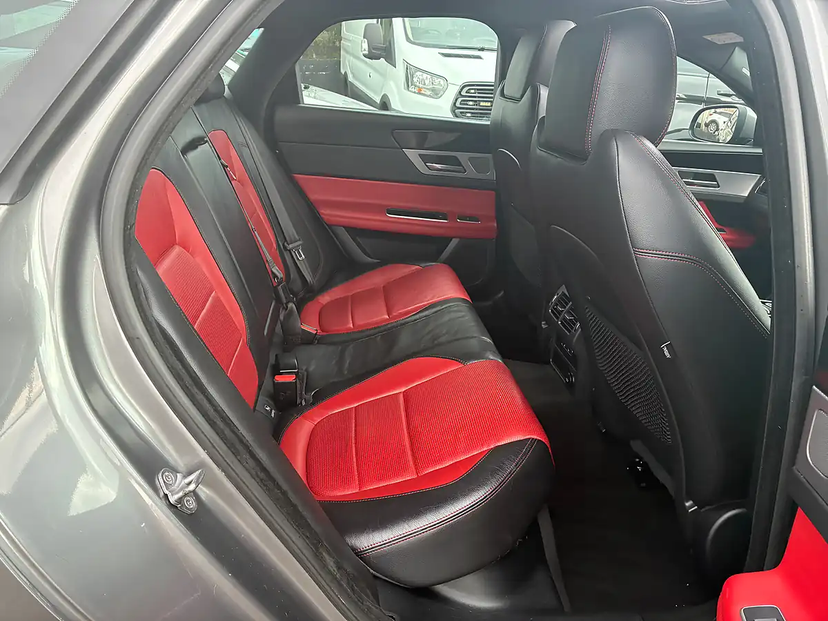 Used 2016 Jaguar Xf R-Sport Grey - Interior and Exterior details 17