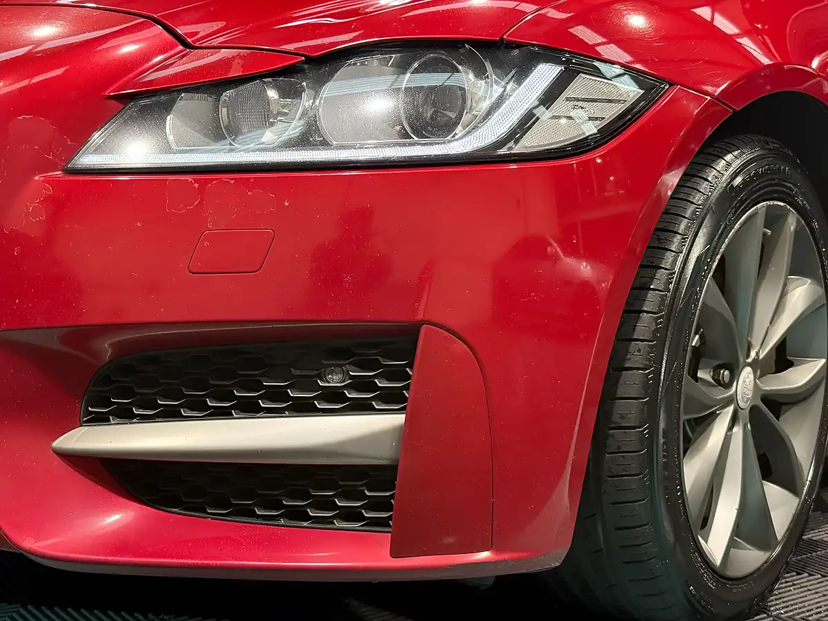 Used 2016 Jaguar Xf R-Sport Red - Interior and Exterior details 10