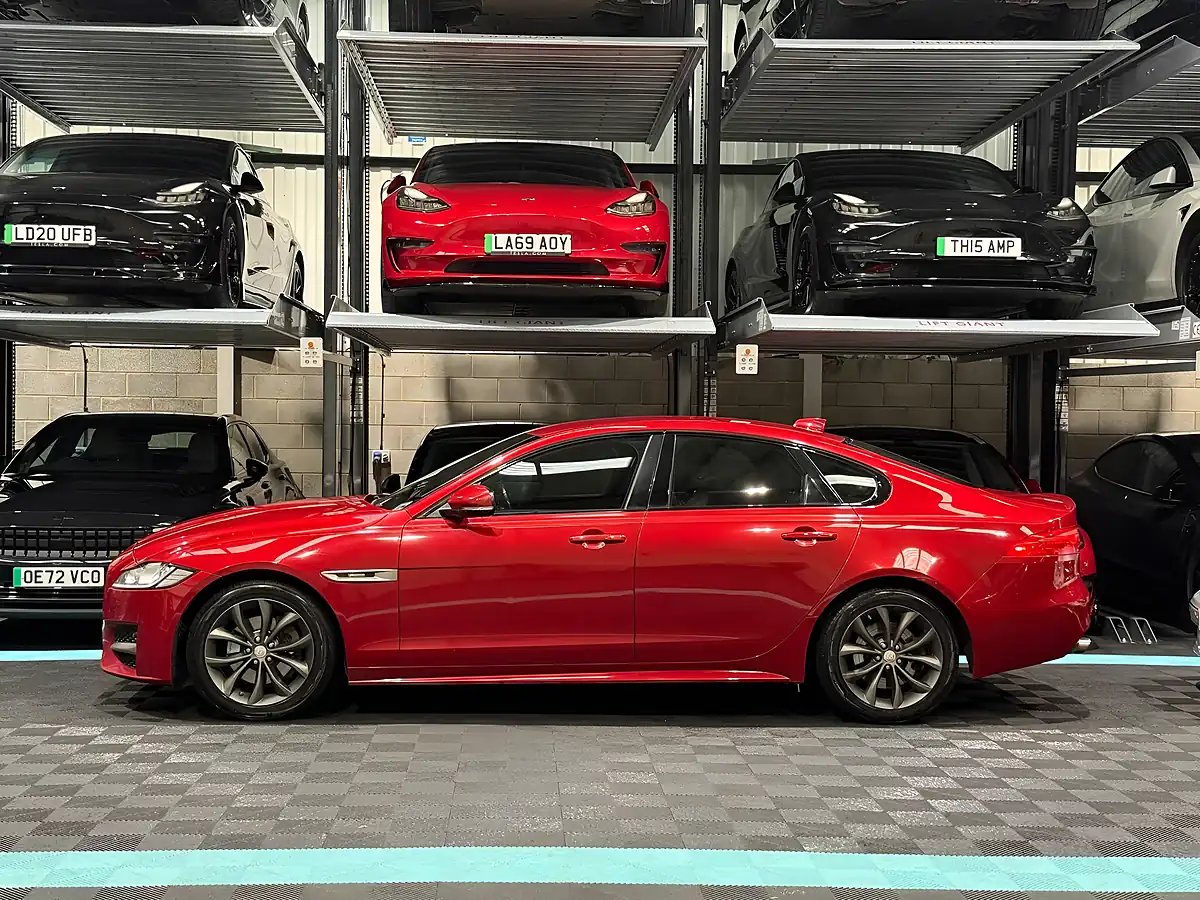 Used 2016 Jaguar Xf R-Sport Red - Interior and Exterior details 4