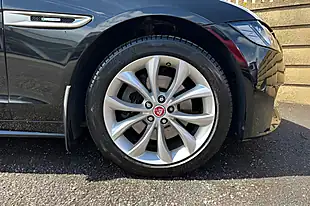 Used 2016 Jaguar Xf R-Sport Santorini Black - Interior and Exterior details 9