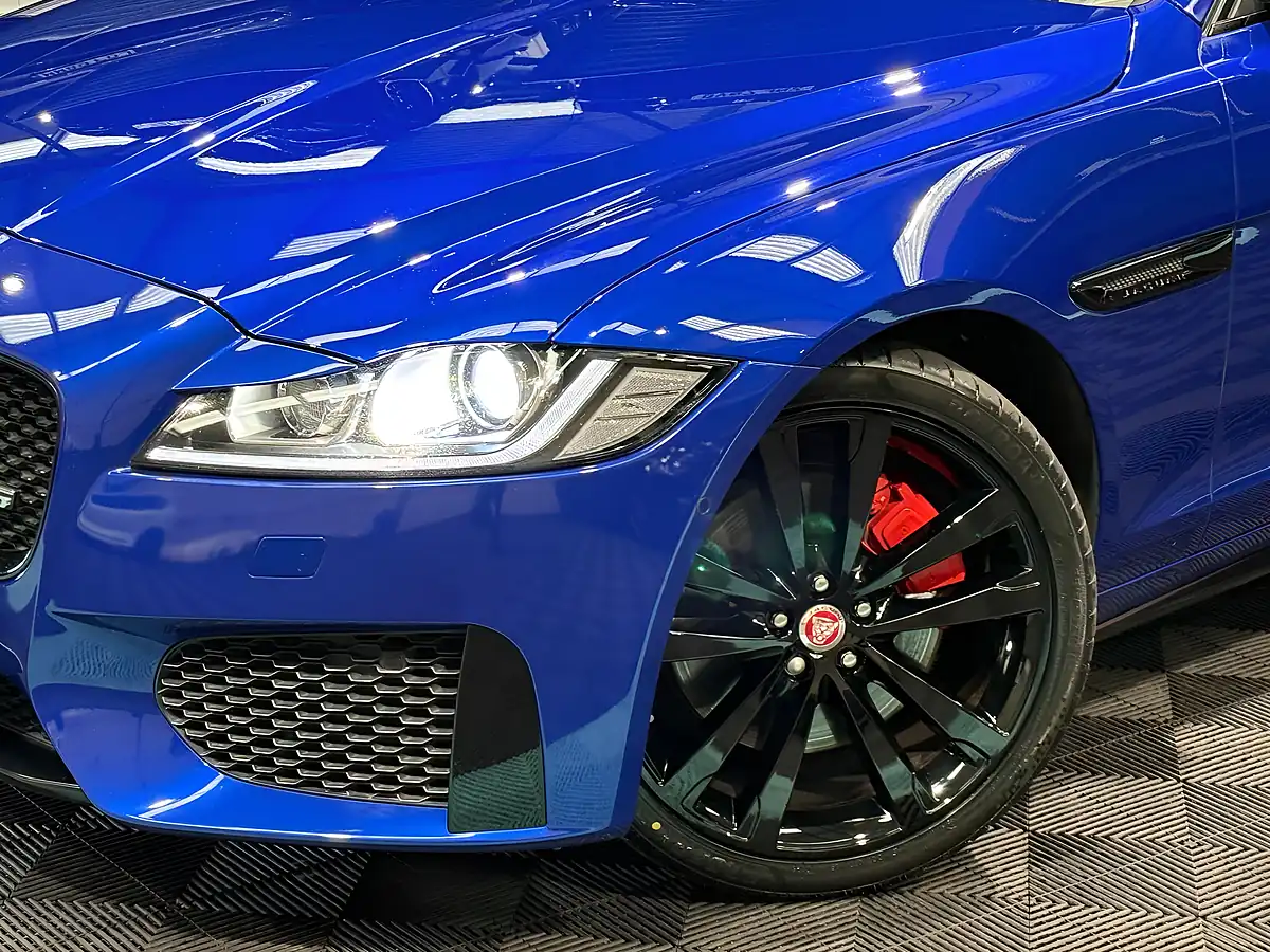 Used 2016 Jaguar Xf S Blue - Interior and Exterior details 14