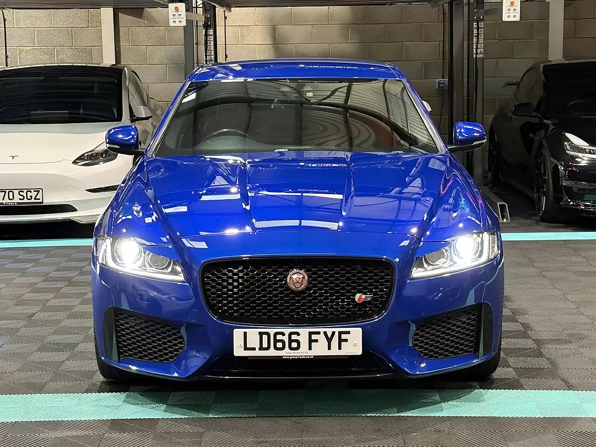 Used 2016 Jaguar Xf S Blue - Interior and Exterior details 4