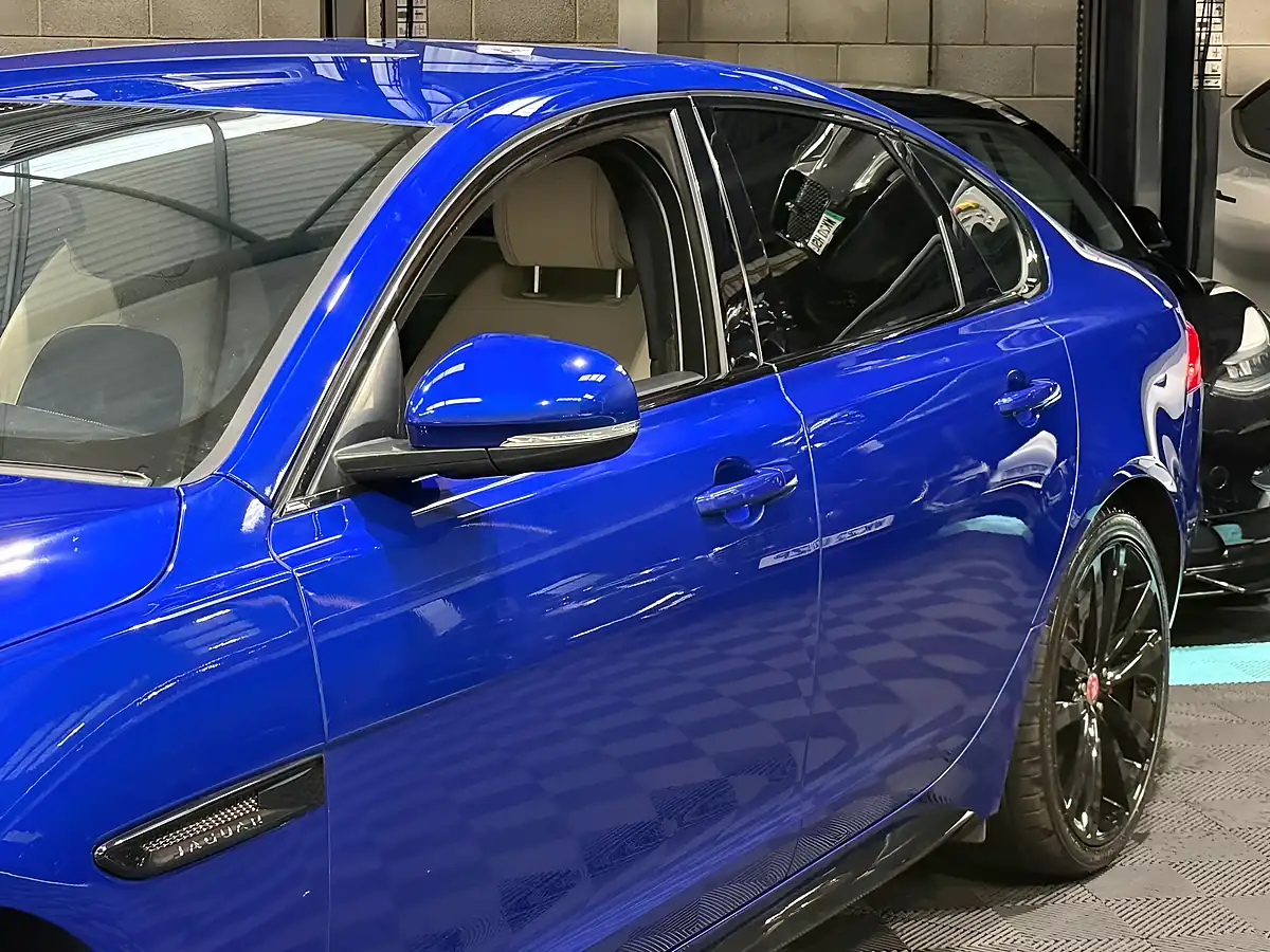 Used 2016 Jaguar Xf S Blue - Interior and Exterior details 10