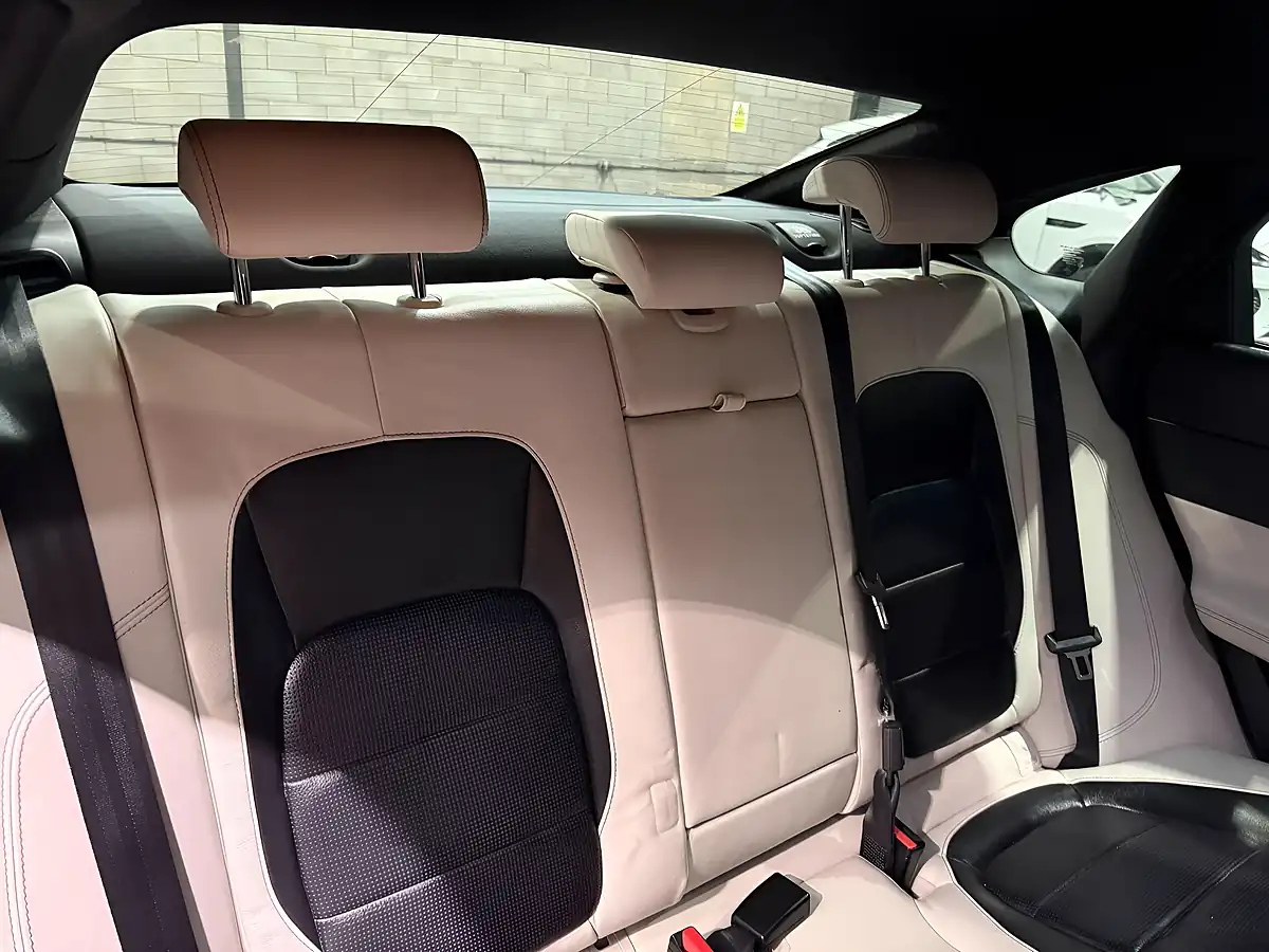 Used 2016 Jaguar Xf S Blue - Interior and Exterior details 13
