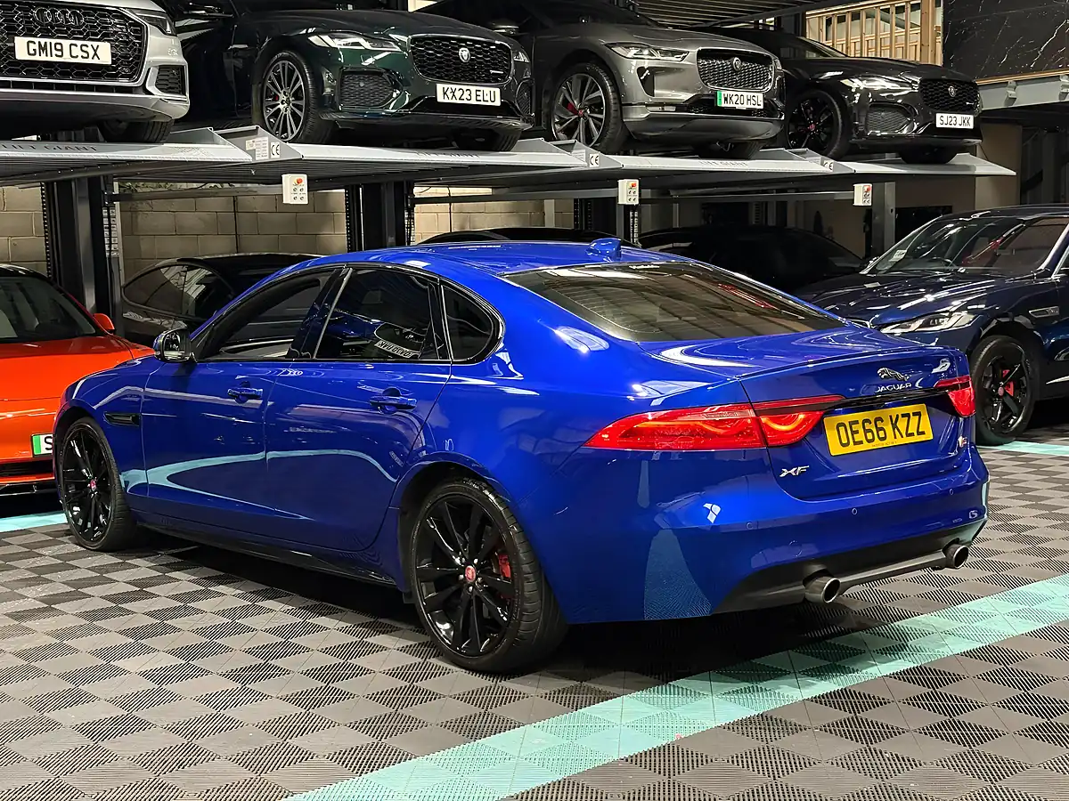 Used 2016 Jaguar Xf S Blue - Interior and Exterior details 7