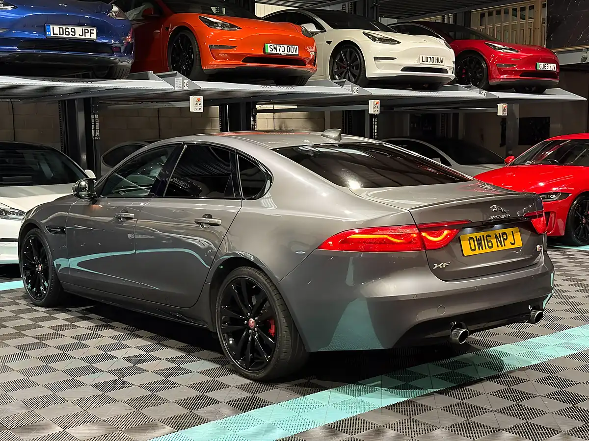 Used 2016 Jaguar Xf S Grey - Interior and Exterior details 7