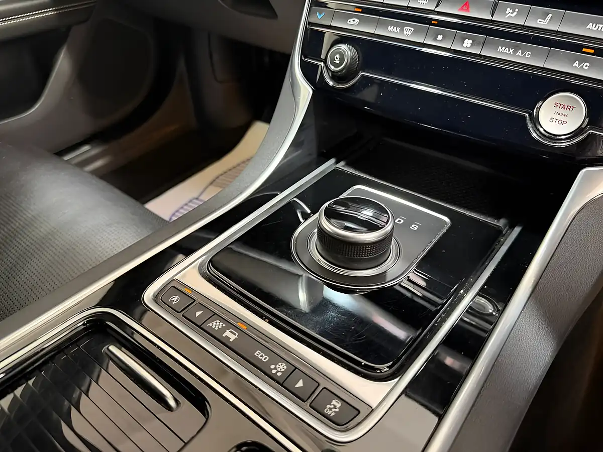 Used 2016 Jaguar Xf S Grey - Interior and Exterior details 18