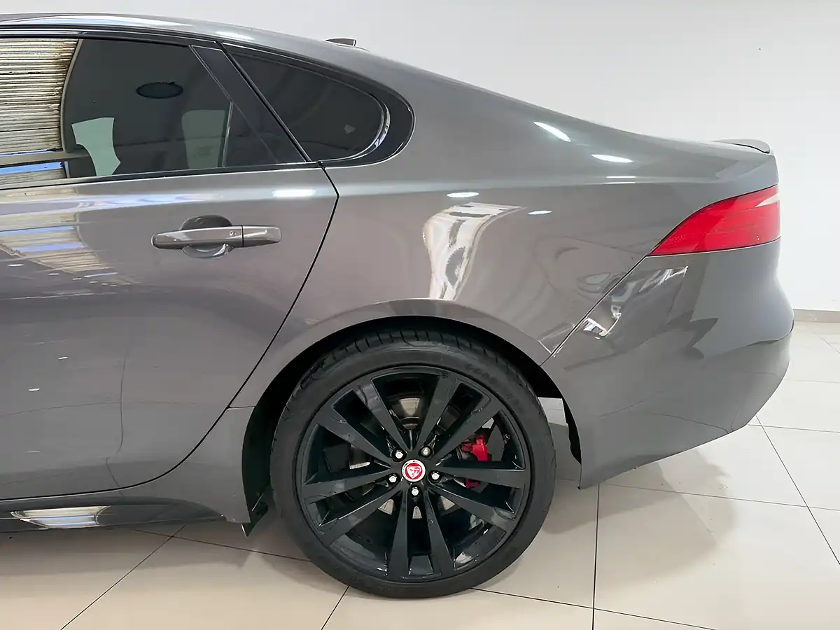 Used 2016 Jaguar Xf S Grey - Interior and Exterior details 8