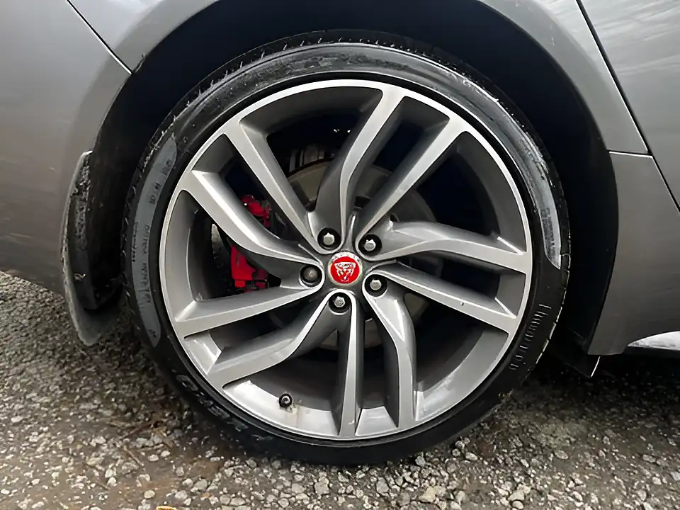 Used 2016 Jaguar Xf S Grey - Interior and Exterior details 9