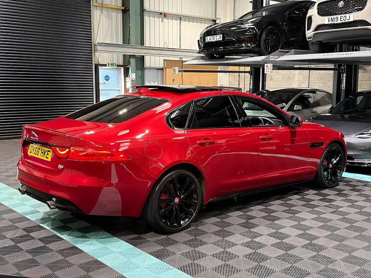 Used 2016 Jaguar Xf S Red - Interior and Exterior details 9