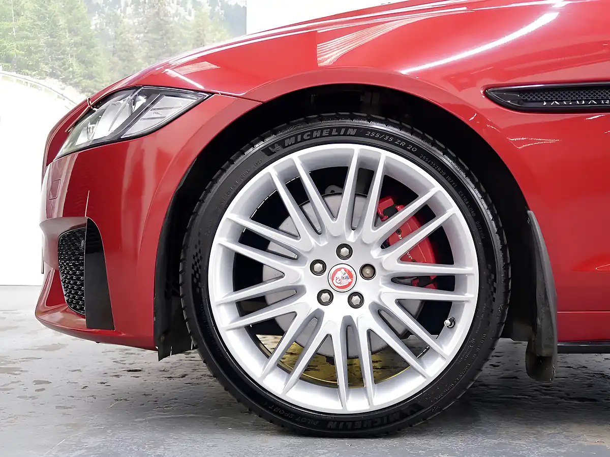 Used 2016 Jaguar Xf S Red - Interior and Exterior details 17