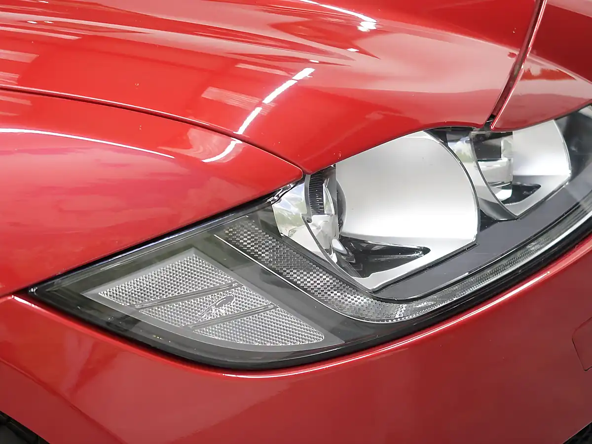 Used 2016 Jaguar Xf S Red - Interior and Exterior details 20