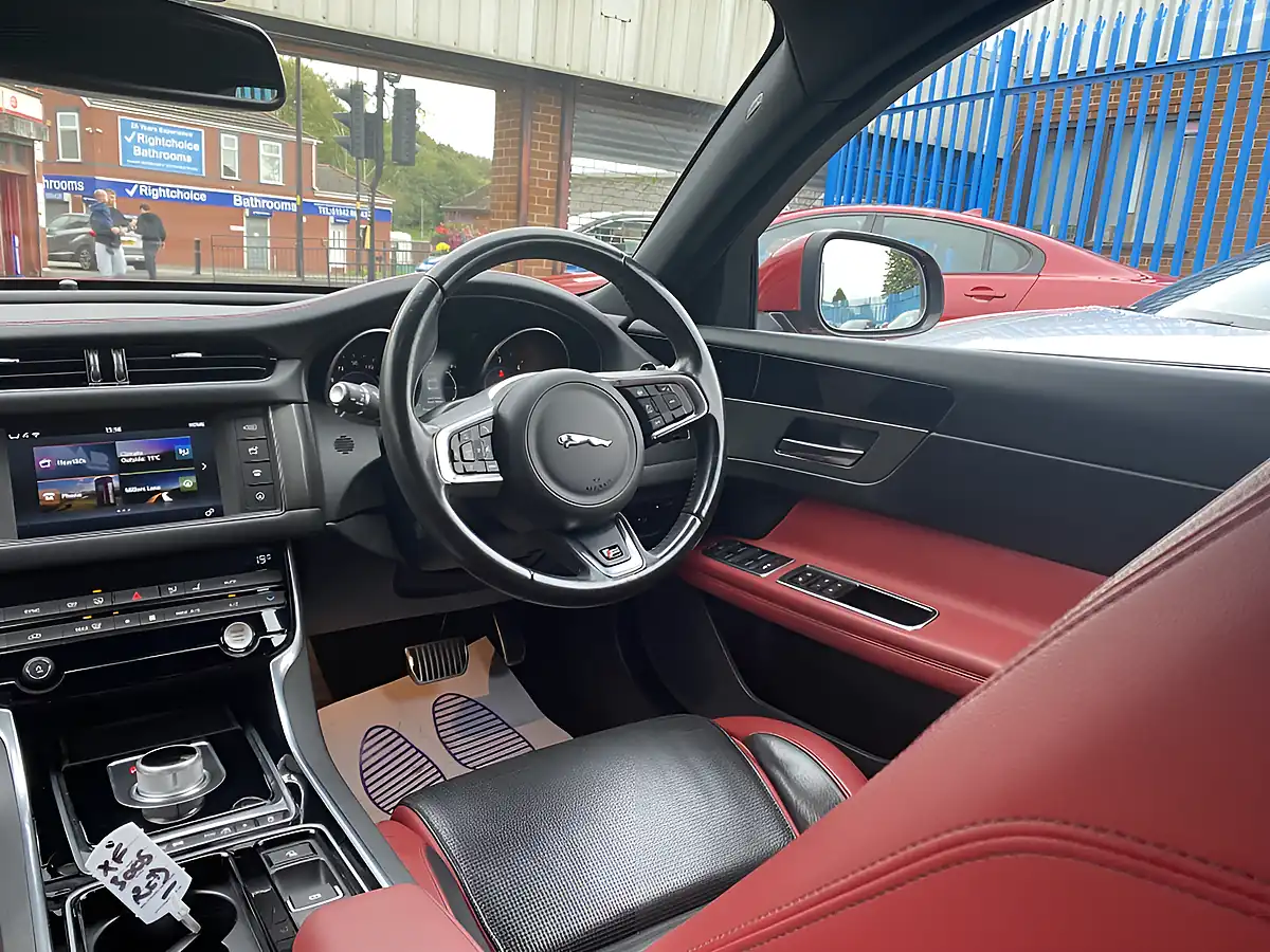 Used 2016 Jaguar Xf S Red - Interior and Exterior details 10