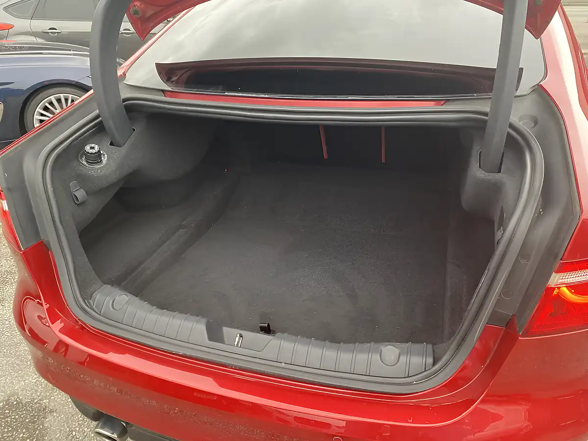 Used 2016 Jaguar Xf S Red - Interior and Exterior details 12