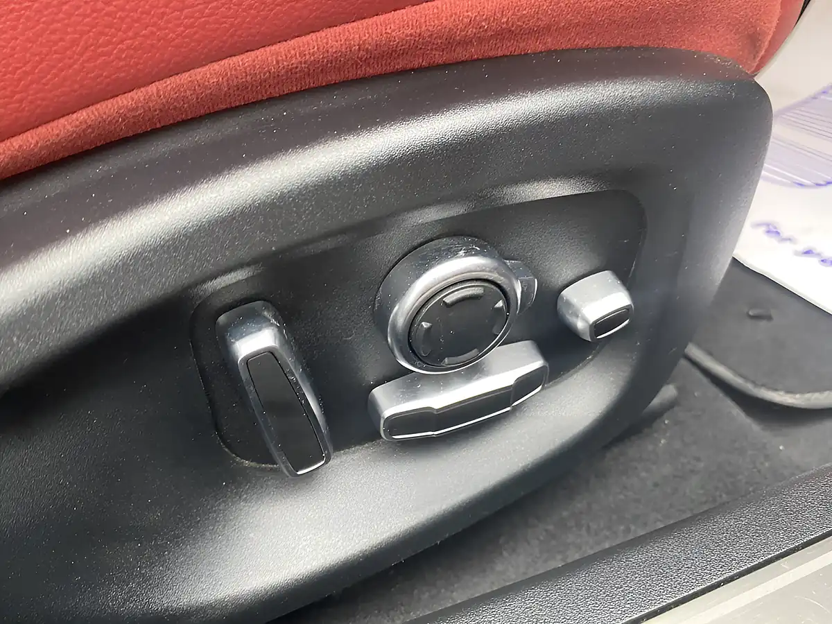 Used 2016 Jaguar Xf S Red - Interior and Exterior details 15