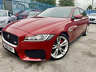 Used 2016 Jaguar Xf S Red - Interior and Exterior details 6