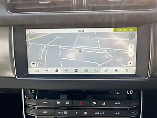 Used 2016 Jaguar Xf S White - Interior and Exterior details 11