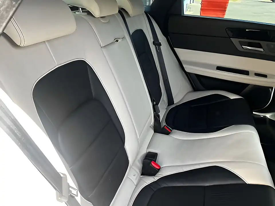 Used 2016 Jaguar Xf S White - Interior and Exterior details 19