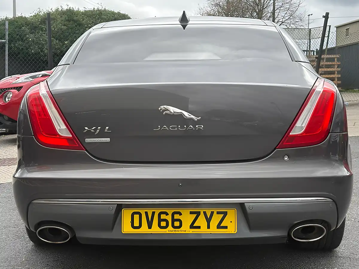 Used 2016 Jaguar Xj Autobiography Grey - Interior and Exterior details 7