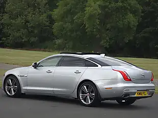 Used 2016 Jaguar Xj Autobiography Rhodium Silver Metallic - Interior and Exterior details 12