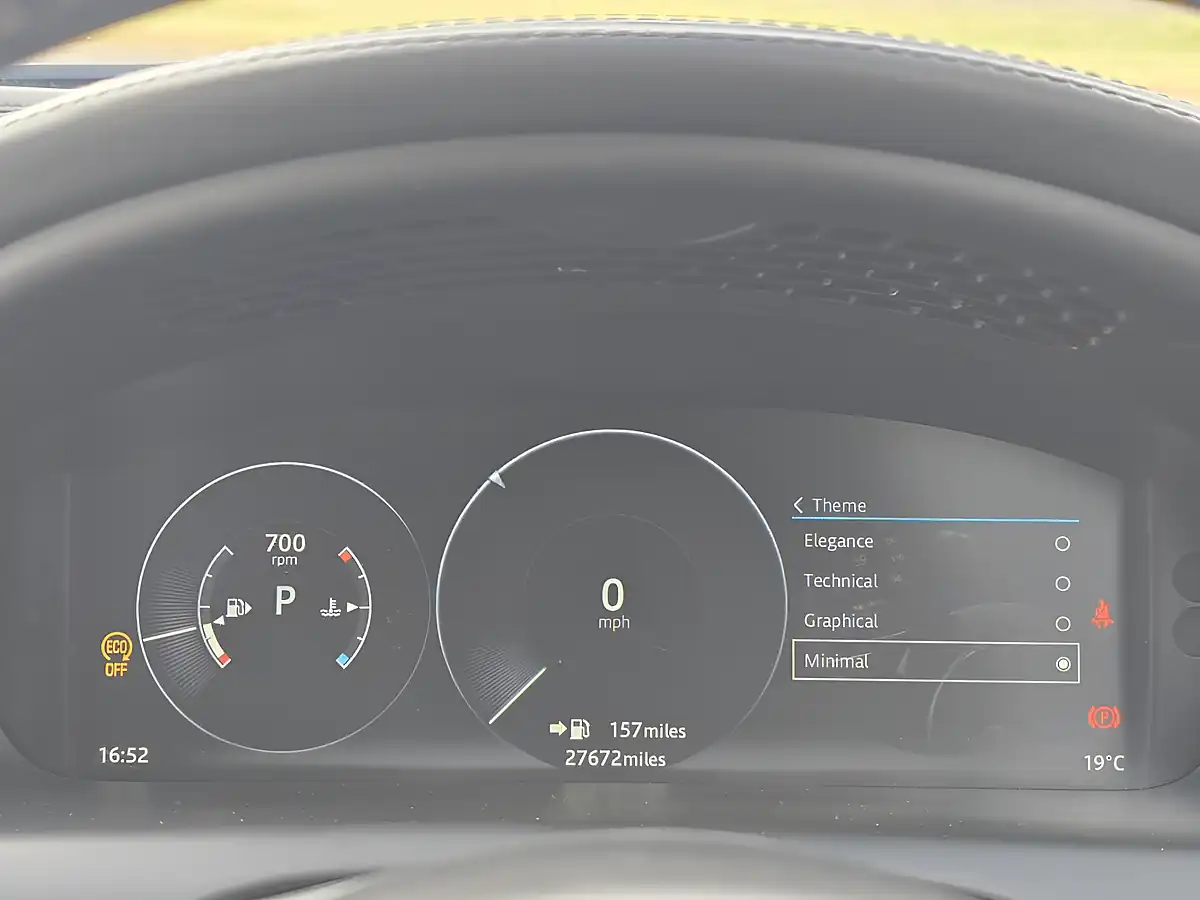Used 2016 Jaguar Xj Autobiography Rhodium Silver Metallic - Interior and Exterior details 18