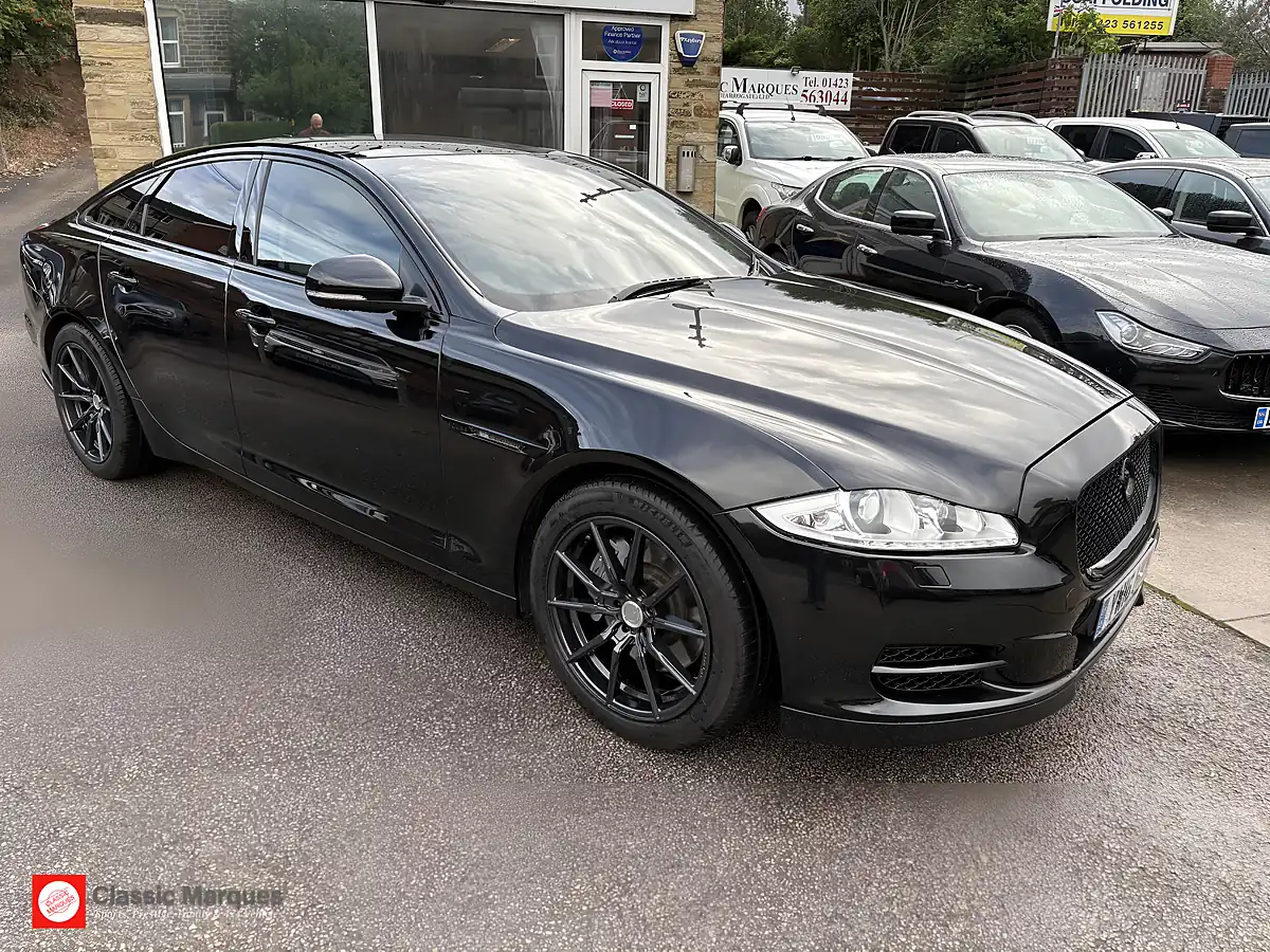 Used 2016 Jaguar Xj Portfolio Black - Interior and Exterior details 6
