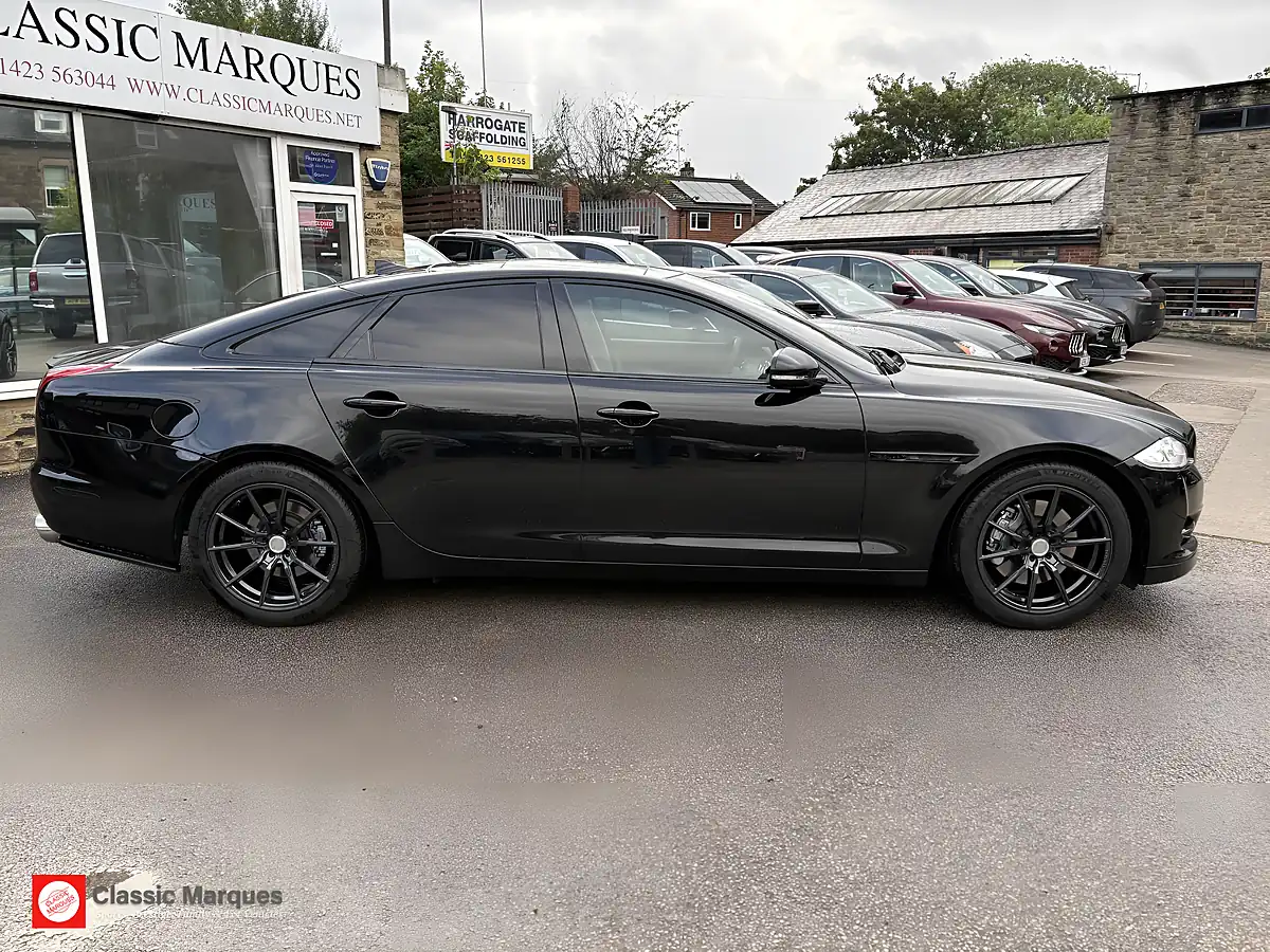 Used 2016 Jaguar Xj Portfolio Black - Interior and Exterior details 7