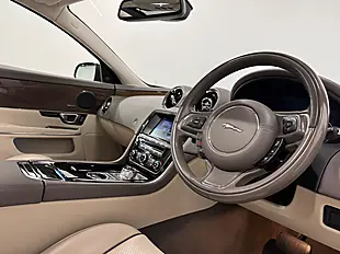 Used 2016 Jaguar Xj Premium Luxury Blue - Interior and Exterior details 10