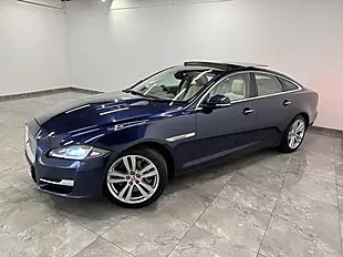 Used 2016 Jaguar Xj Premium Luxury Blue - Interior and Exterior details 4