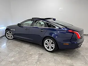 Used 2016 Jaguar Xj Premium Luxury Blue - Interior and Exterior details 6