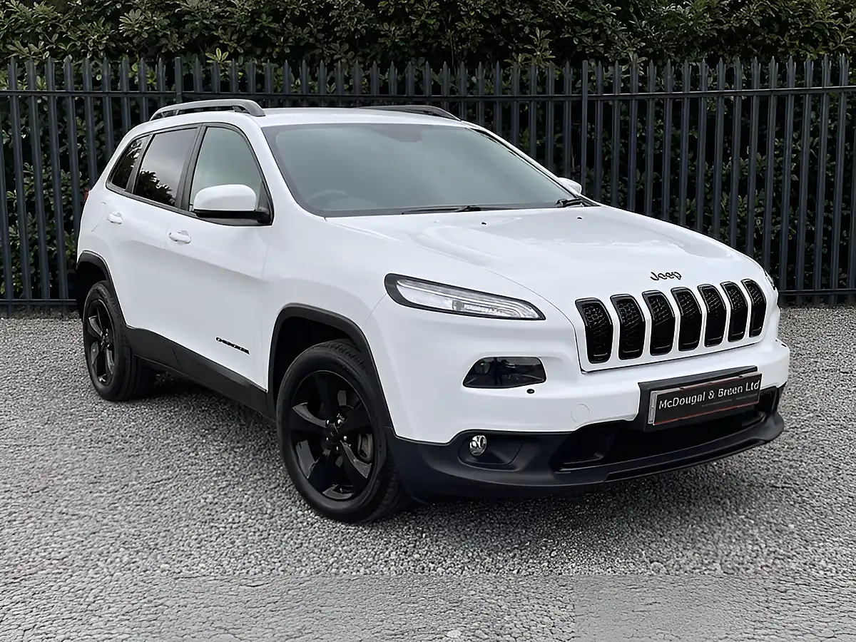 Used 2016 Jeep Cherokee Night Eagle White - Interior and Exterior details 7