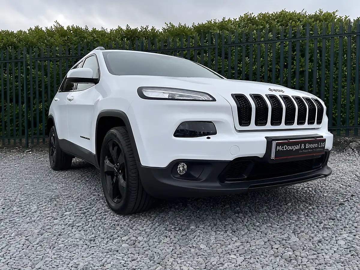 Used 2016 Jeep Cherokee Night Eagle White - Interior and Exterior details 9