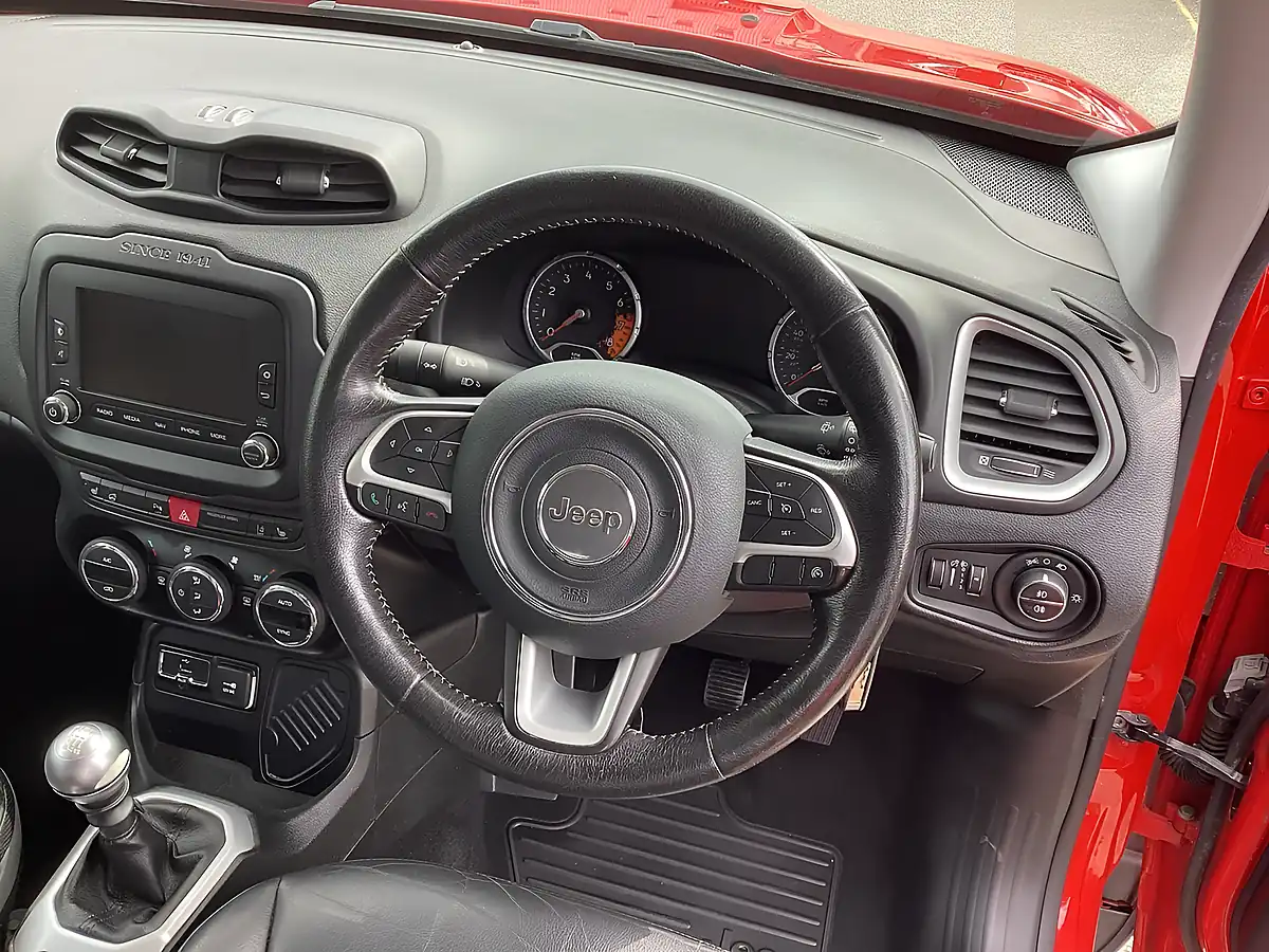 Used 2016 Jeep Renegade Limited Colorado Red - Interior and Exterior details 13
