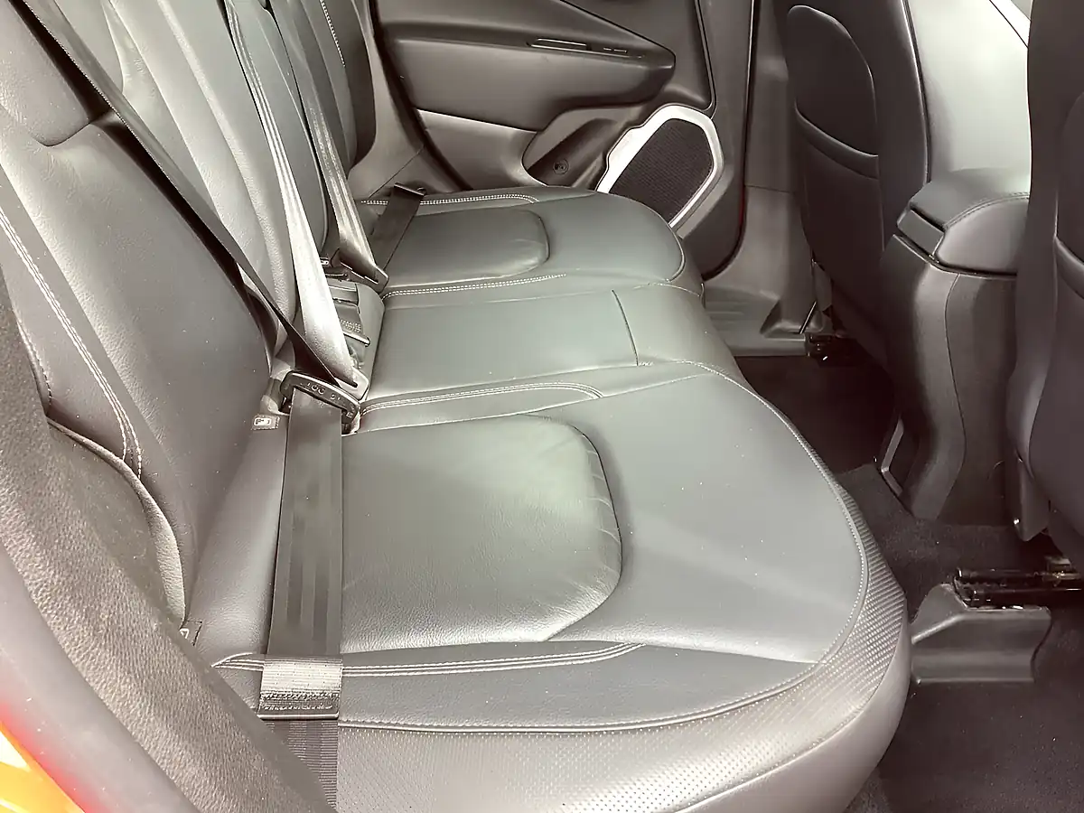 Used 2016 Jeep Renegade Limited Colorado Red - Interior and Exterior details 16