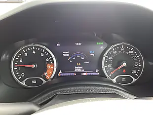 Used 2016 Jeep Renegade Limited Colorado Red - Interior and Exterior details 9