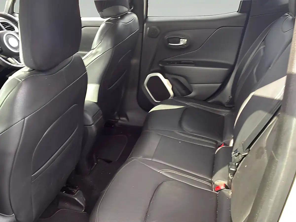 Used 2016 Jeep Renegade Limited Edition Glacier - Interior and Exterior details 7