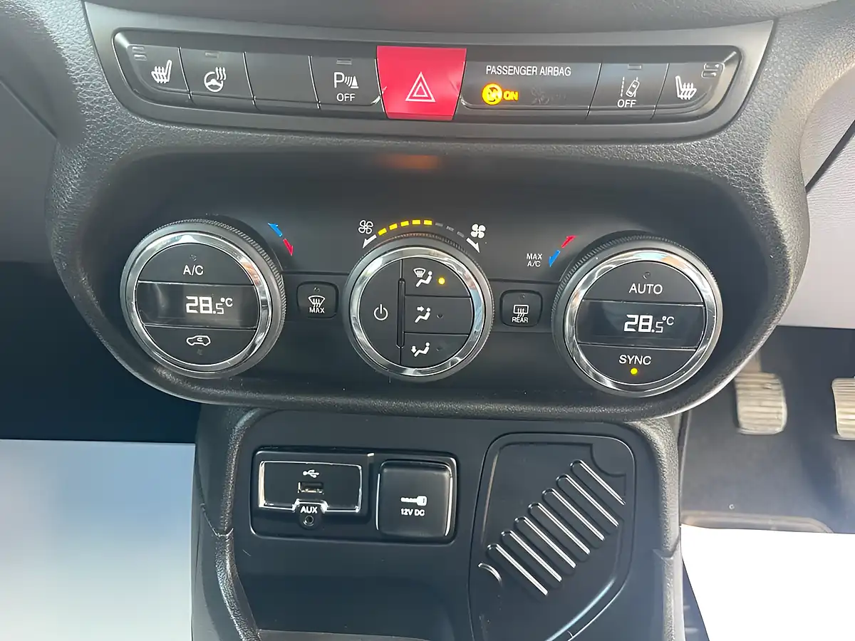 Used 2016 Jeep Renegade Limited Grey - Interior and Exterior details 18
