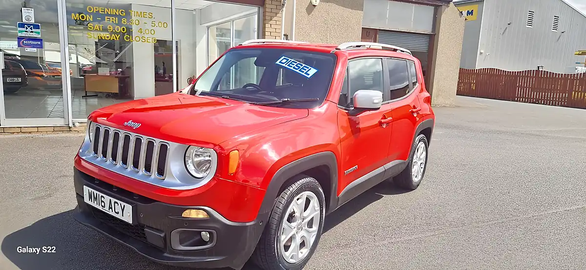 Used 2016 Jeep Renegade Limited Red - Interior and Exterior details 10