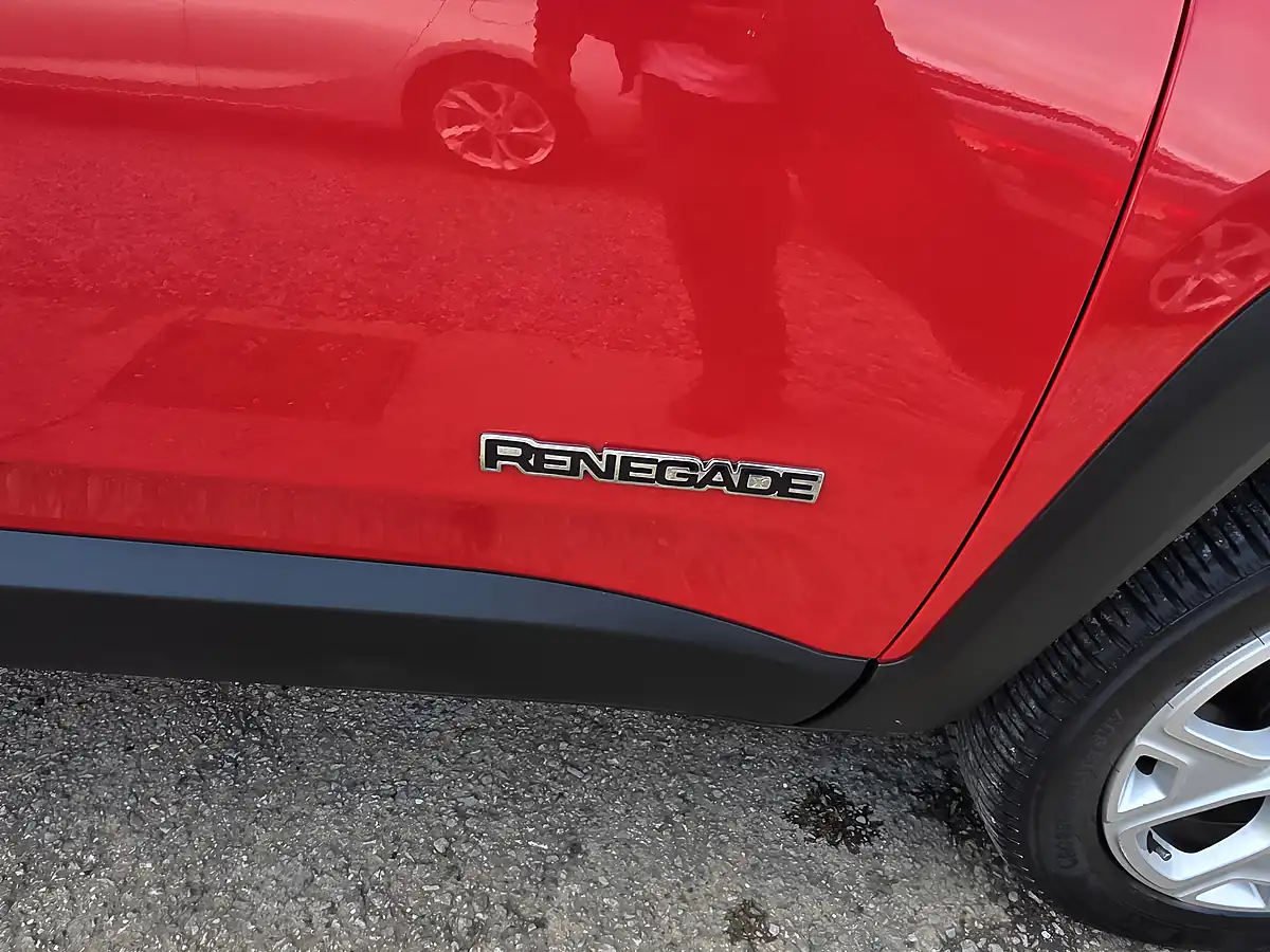 Used 2016 Jeep Renegade Limited Red - Interior and Exterior details 17
