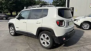 Used 2016 Jeep Renegade Limited White - Interior and Exterior details 3