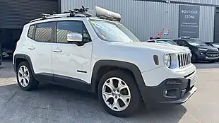 Used 2016 Jeep Renegade Limited White - Interior and Exterior details 6