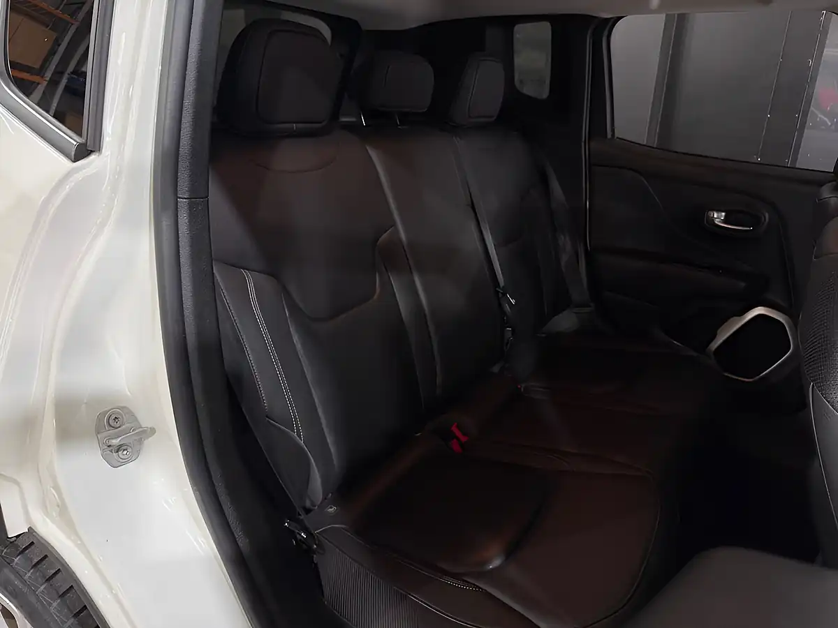 Used 2016 Jeep Renegade Limited White - Interior and Exterior details 15