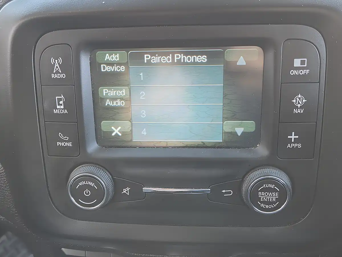 Used 2016 Jeep Renegade Longitude Black - Interior and Exterior details 11