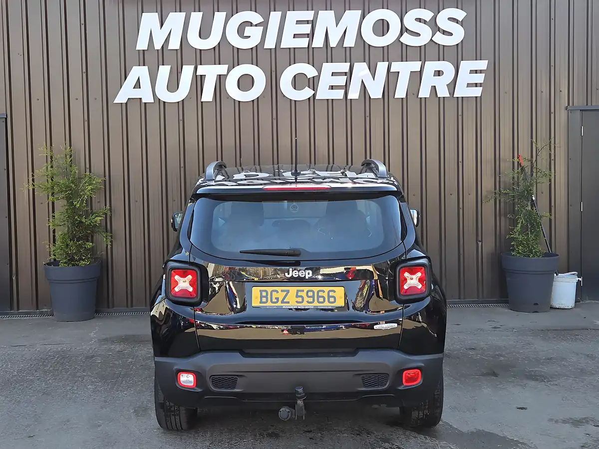 Used 2016 Jeep Renegade Longitude Black - Interior and Exterior details 5
